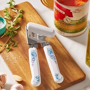 💜 New 2025 The Pioneer Woman Delilah  Floral White and Blue Can Opener